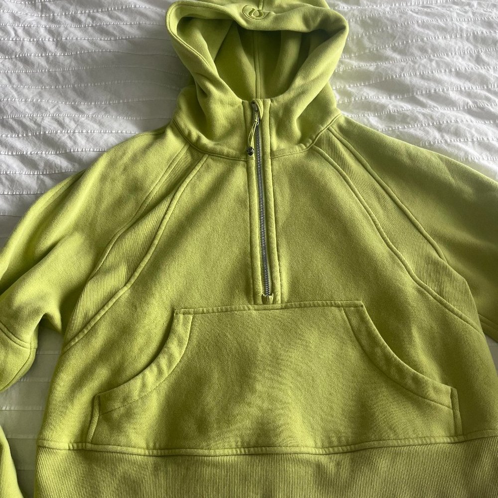 Lululemon Scuba Cropped Pullover Hoodie